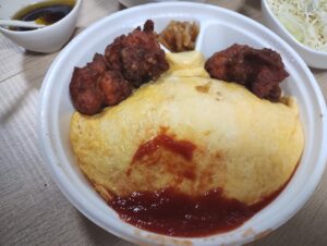 ラツキーピエロ　チャイニーズチキンオムライス
