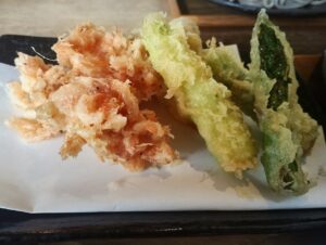 三貞　生桜えびと春取りアスパラの天盛り