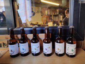 函館　春のバル街　ozigi brewing 函館麦酒醸造所 店内の瓶ビール　