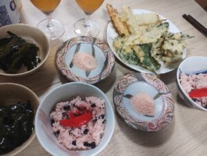 木古内　道の駅　みそぎの郷きこない　お土産品出作った食卓写真