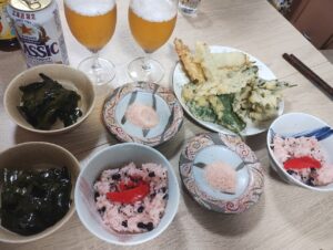 木古内 山うど天ぷら含む 食卓写真