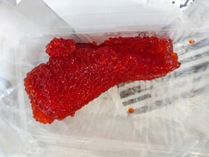 青森 アウガの一本物 筋子 包みを開けたところ